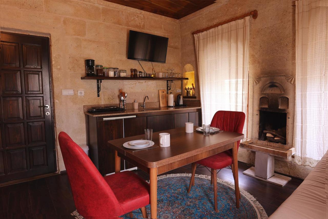 Adelya Cave Hotel Apartments Гореме Экстерьер фото